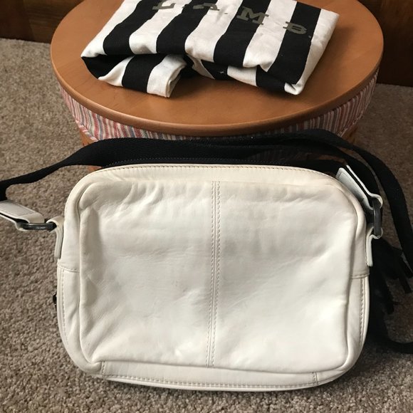 L.A.M.B. White w/Black Zippers Leather Crossbody Bag, Adjustable Strap, Dust Bag - Picture 7 of 16